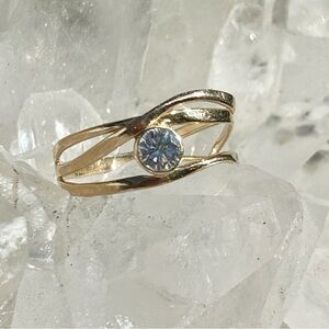 Handmade 14kt Gold & Diamond Ring